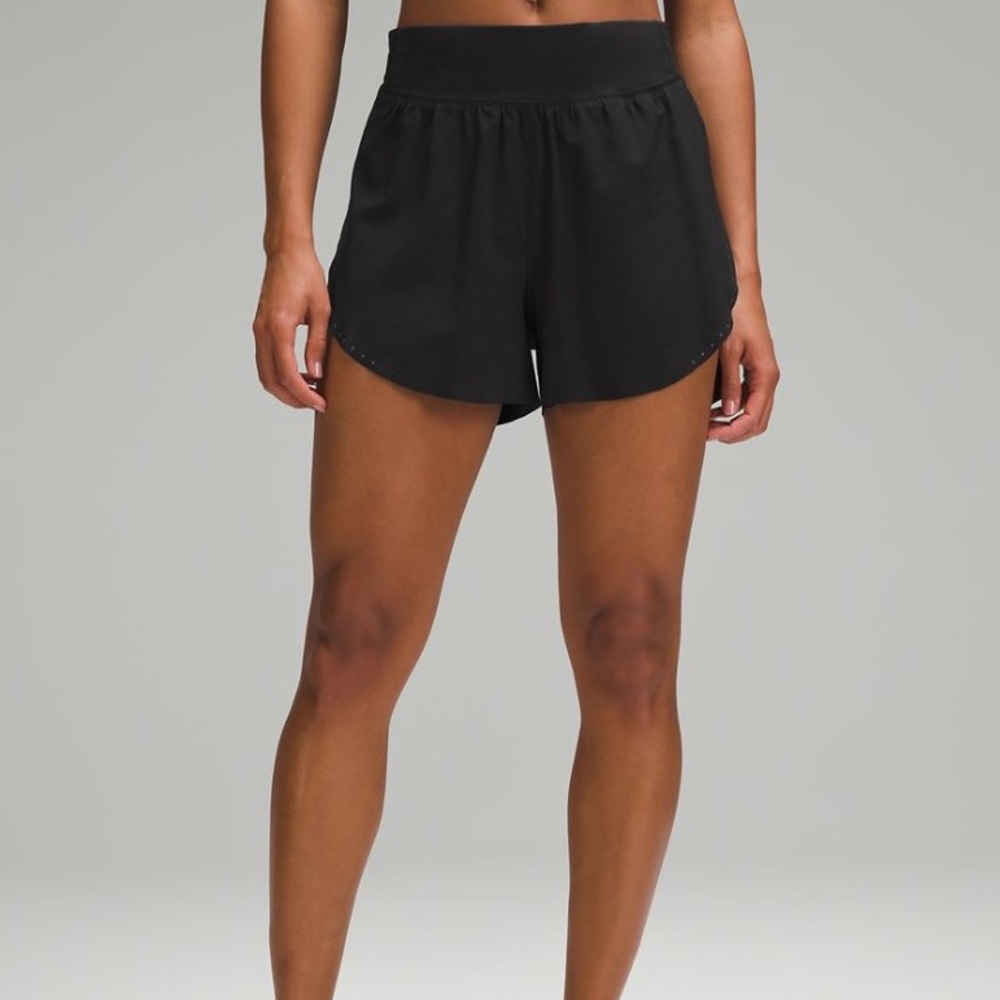 Fast and Free Reflective High-Rise Classic-Fit Short 3”